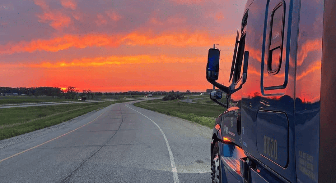 4 Ways Daylight Saving Time Impacts Professional Truck Drivers